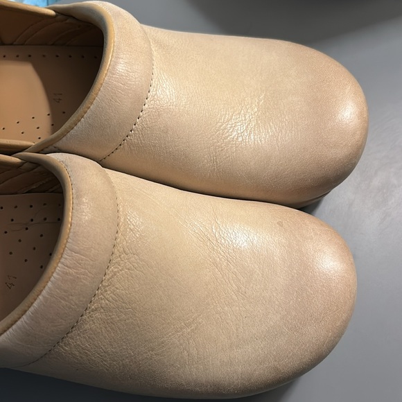 Dansko Clogs - Picture 4 of 8
